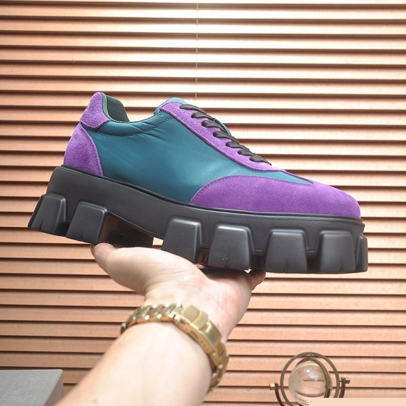 Pra*a casual shoes